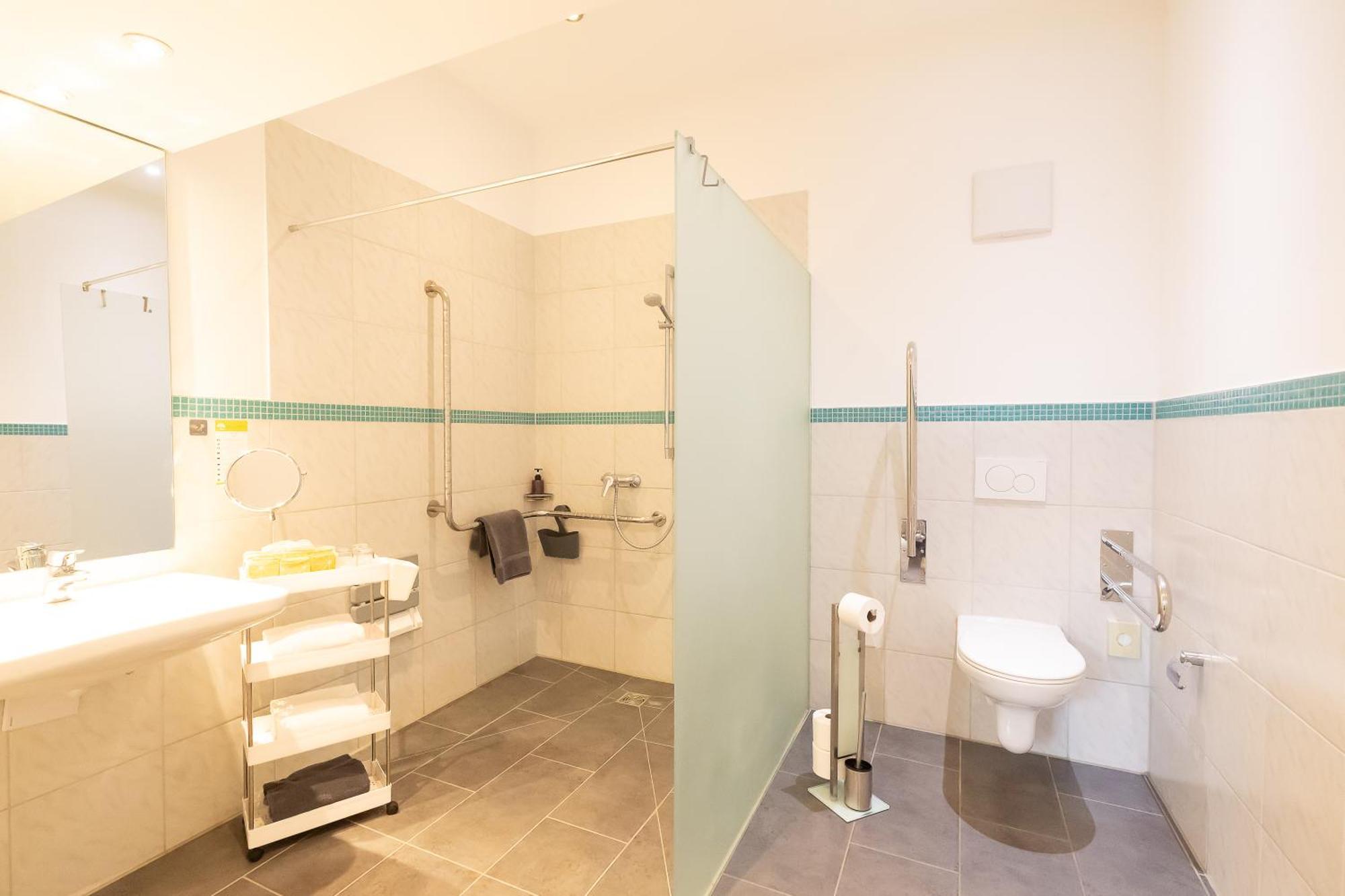 Hotel Dah-Inn Dachau Ngoại thất bức ảnh
