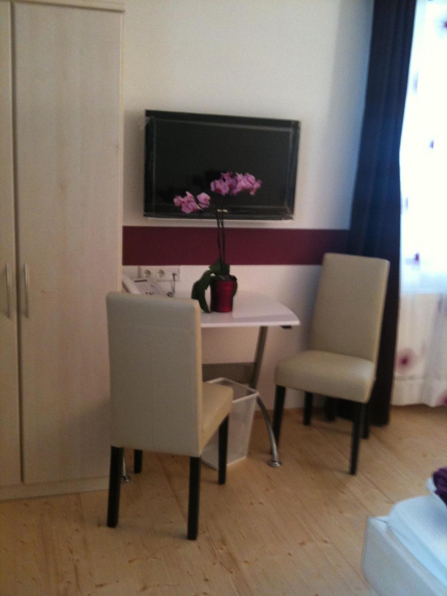 Hotel Dah-Inn Dachau Ngoại thất bức ảnh